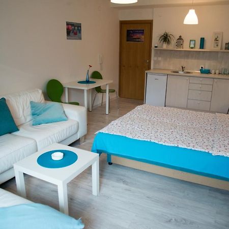 Blue Apartman Ni Екстериор снимка