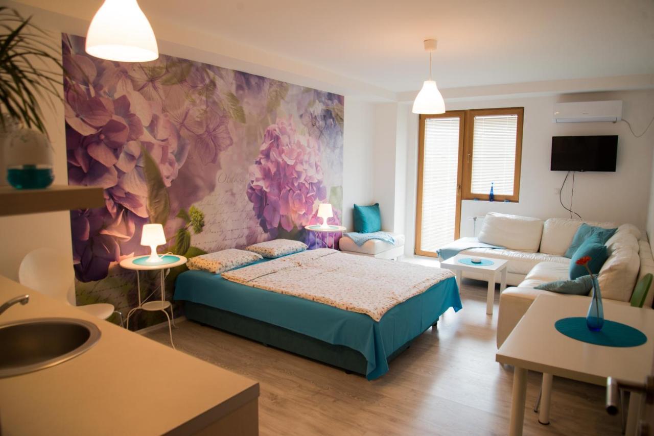 Blue Apartman Ni Екстериор снимка